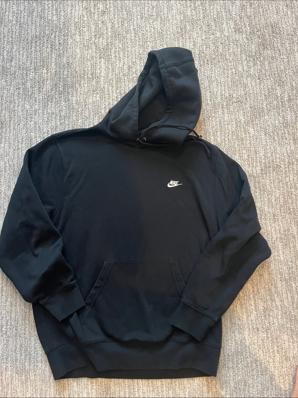 Nike Men’s Black Pullover Hoodie with White Swoosh size Large